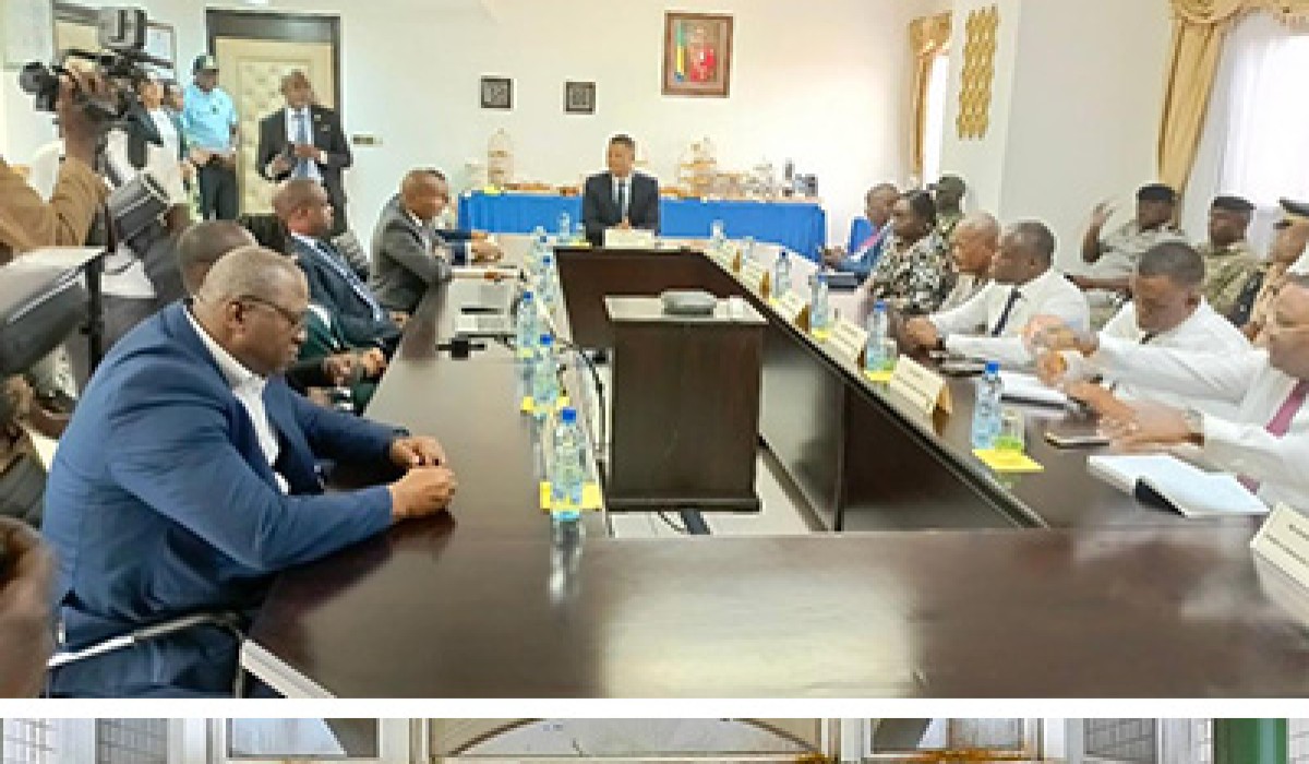 https://gabon-industrie.org/storage/port_gentil_le_ministre_de_lindustrie_a_pizolub_et_a_la_sogara_12KrautTEI.jpeg